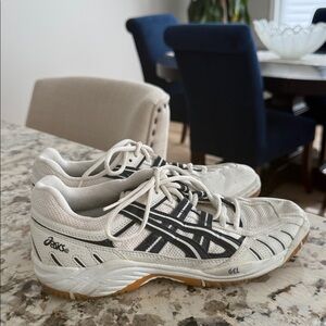 Asics White and Black Gel Running Shoes